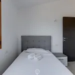 Lägenhet Mandarin 5 *