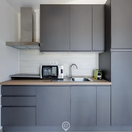 Mandarin 6 Διαμέρισμα *